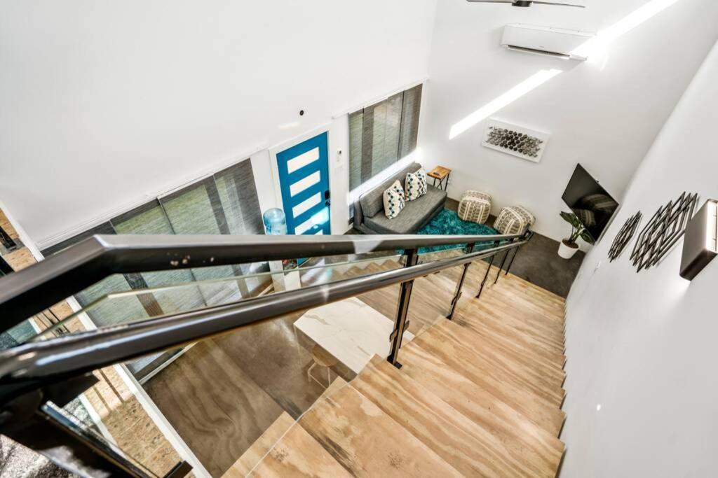 Quantum Tiny Loft At East End Revitalized Houston Exterior photo